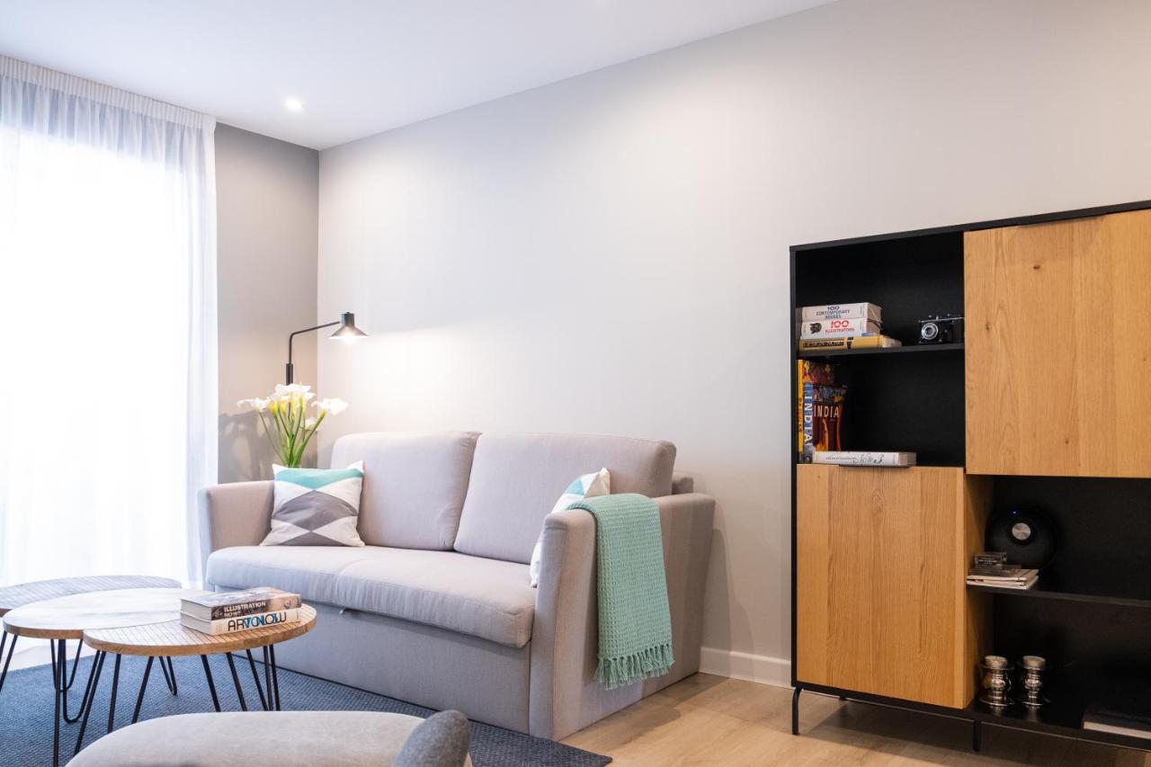 Apartamento De Diseno Centrico Con Terraza Espectacular サンティアゴ・デ・コンポステーラ エクステリア 写真