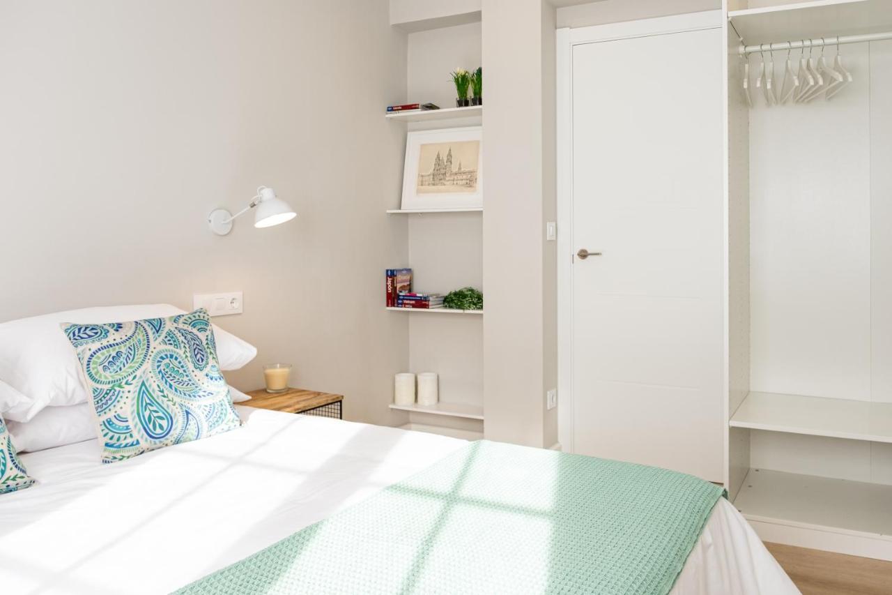 Apartamento De Diseno Centrico Con Terraza Espectacular サンティアゴ・デ・コンポステーラ エクステリア 写真