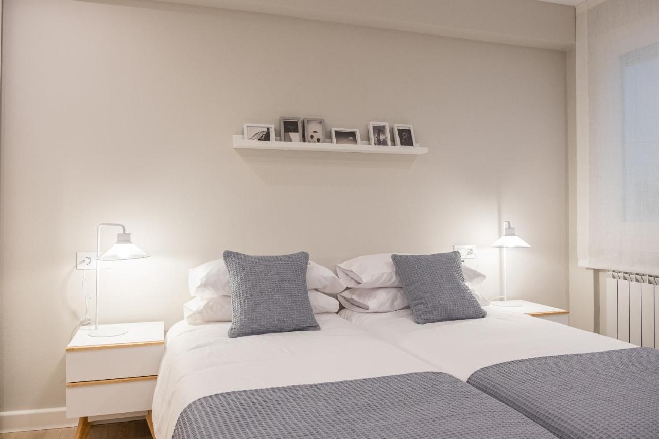 Apartamento De Diseno Centrico Con Terraza Espectacular サンティアゴ・デ・コンポステーラ エクステリア 写真